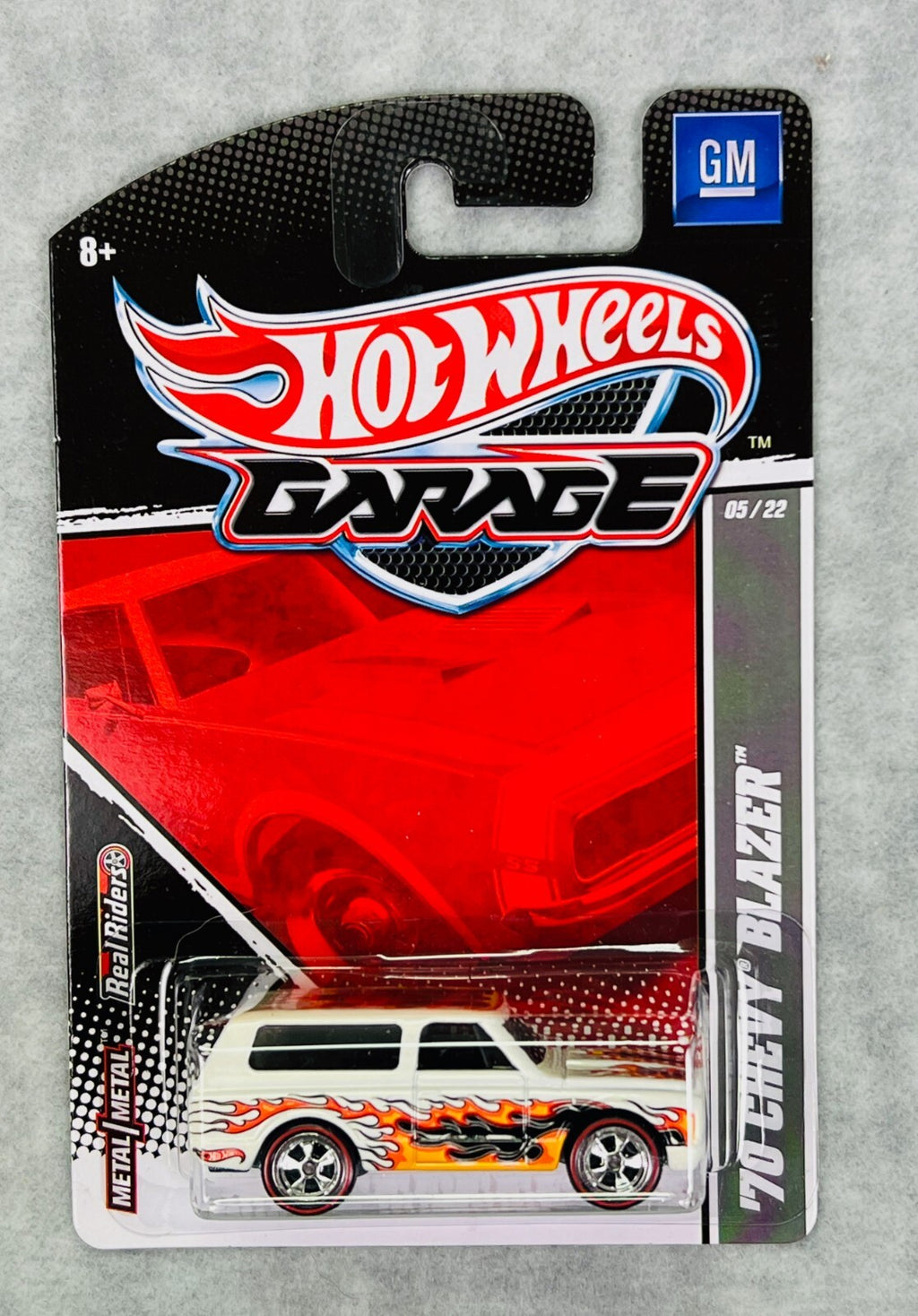🇺🇸🇺🇸Hot Wheels Garage  '70 Chevy Blazer White w/Real Riders H28🇺🇸🇺🇸