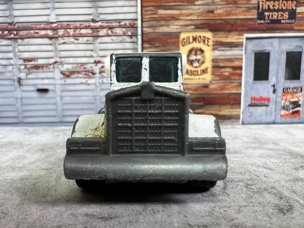 🔥🔥🔥VINTAGE 1981 Kidco  Semi Truck Wrecker Made in Macao C3🔥🔥🔥