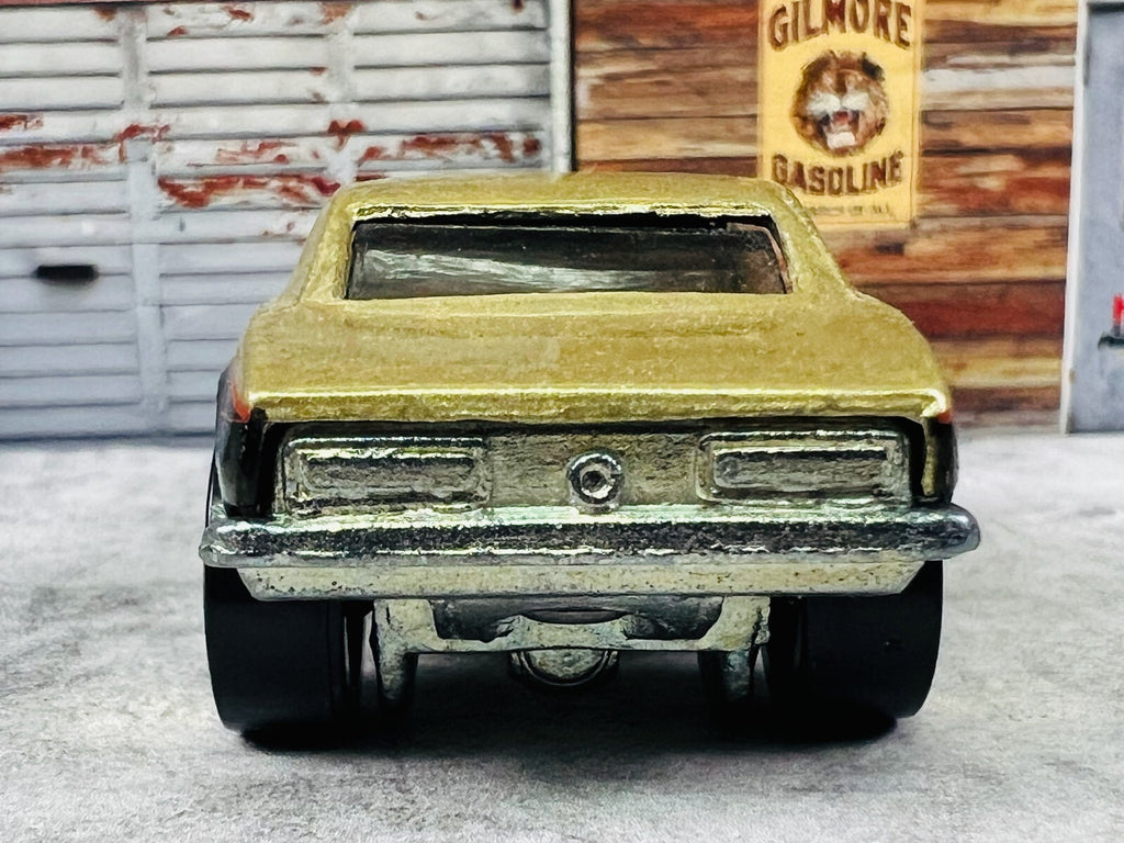 🇺🇸🇺🇸Hot Wheels Gold & Black 1967 Camaro C23🇺🇸🇺🇸