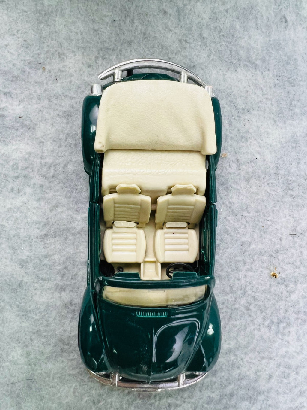 🇩🇪Maisto Diecast VW 1303 Cabriolet 1/36 Scale Motorized Pull-Back Action🇩🇪