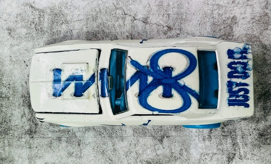 🔥🔥🔥Hotwheels Custom 1967 Chevy CAMARO AIR JORDAN  C21 🔥🔥🔥
