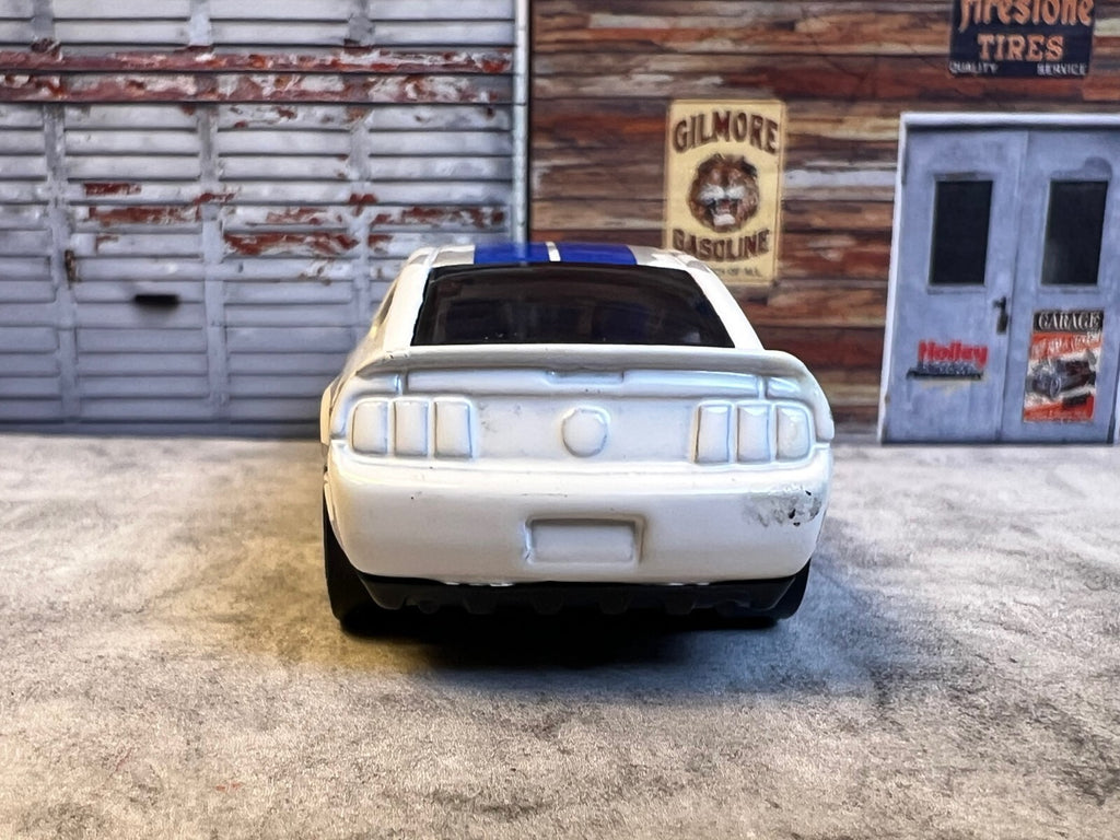 🇺🇸🇺🇸Hot Wheels 2007 Ford Shelby GT-500  White Blue and Grey C4🇺🇸🇺🇸