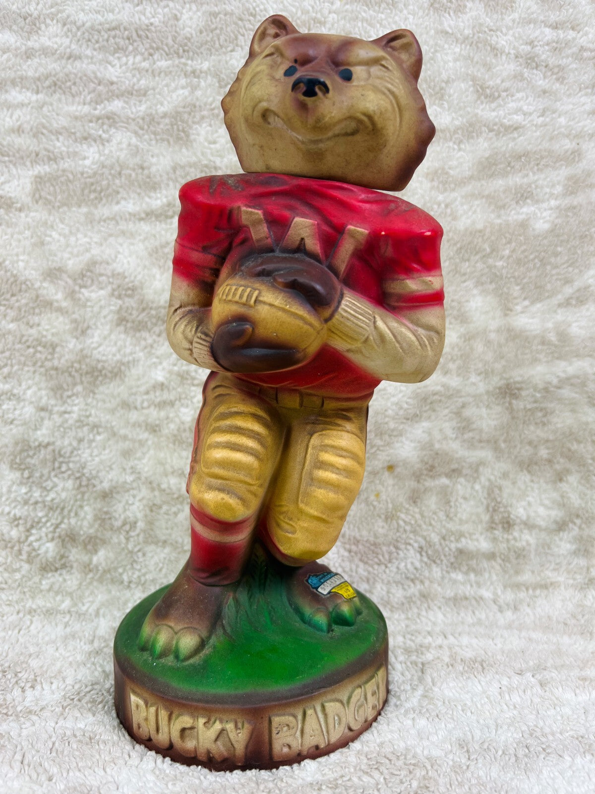 🏉🏉Wisconsin Badgers Bucky Badger Football 1974 Ezra Brooks Decanter Empty🏉🏉