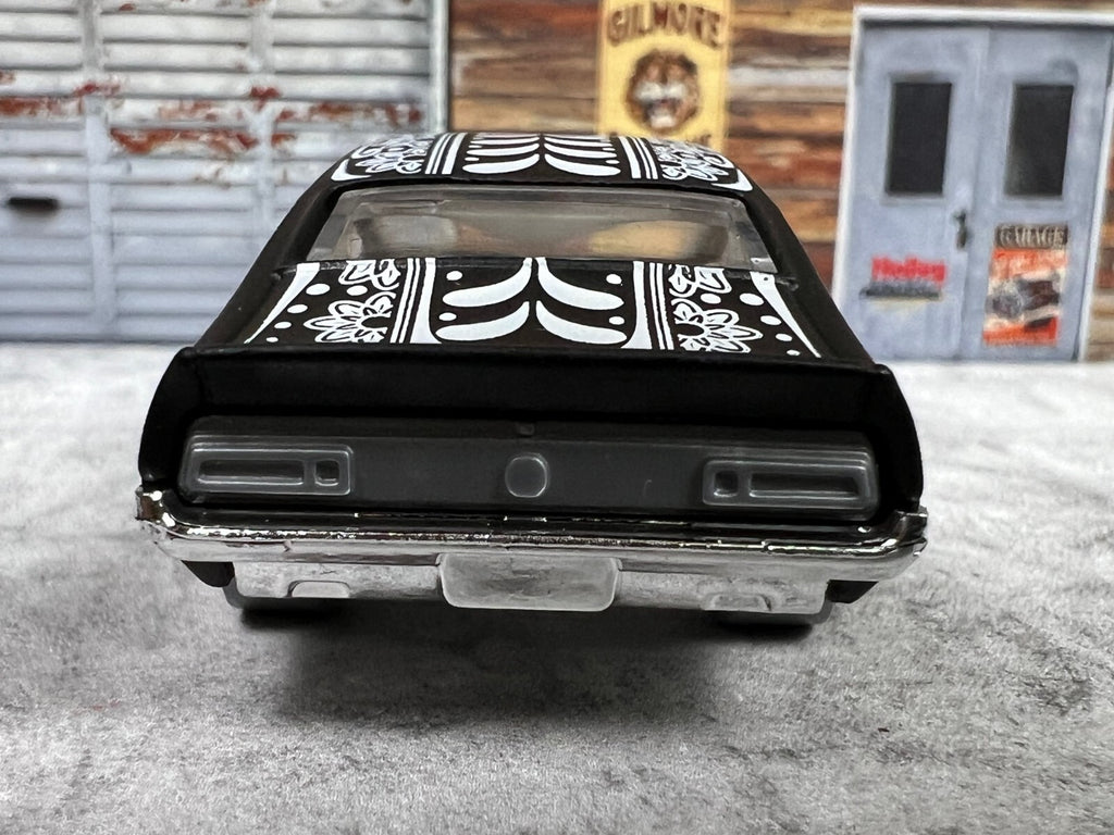 🔥🔥🔥Hot Wheels '71 Maverick Grabber  Halloween Day of The Dead C17🔥🔥🔥