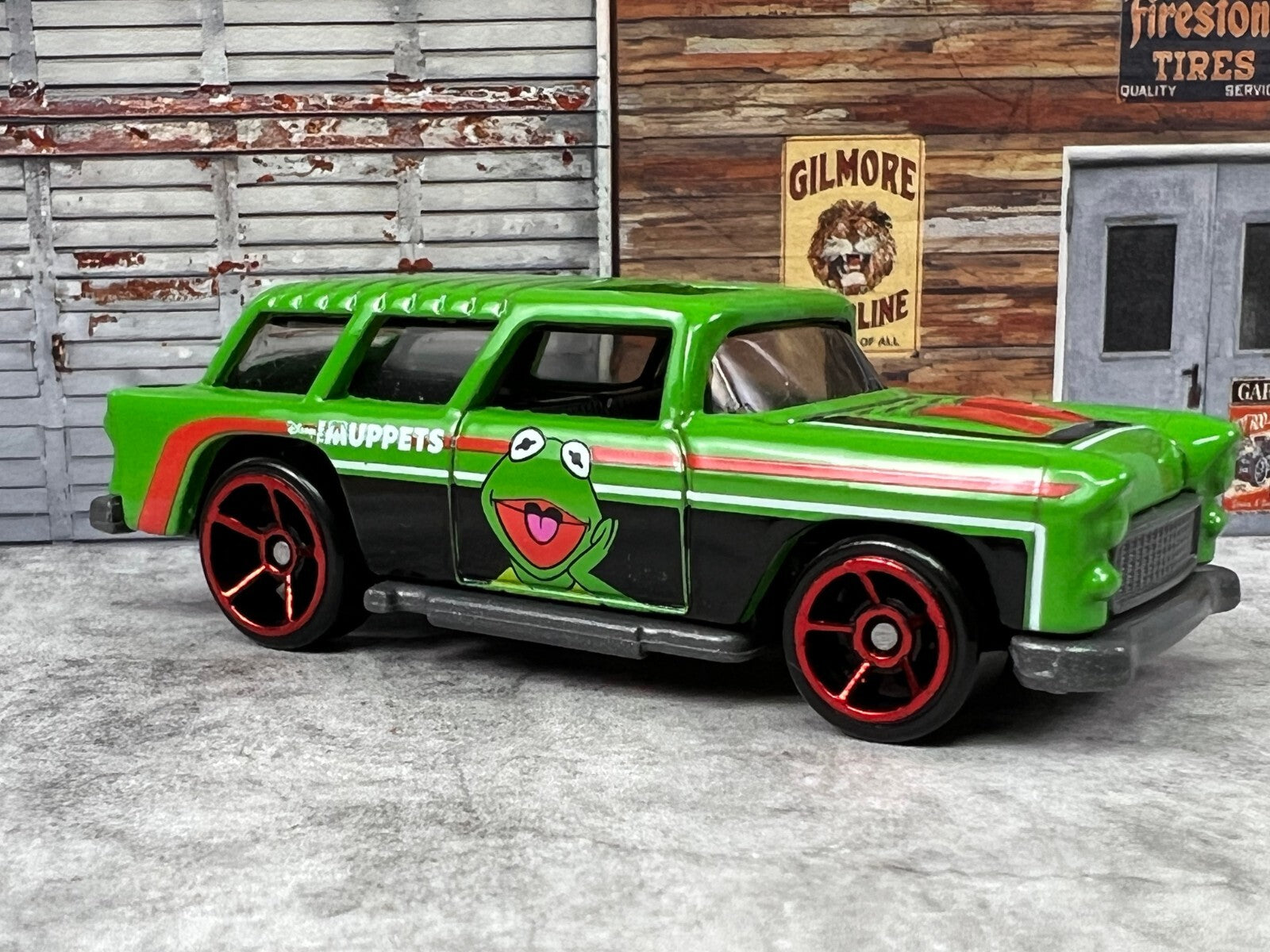 🔥🔥🔥 Hot Wheels Disney The Muppets  Classic Nomad Kermit the Frog C23🔥🔥🔥