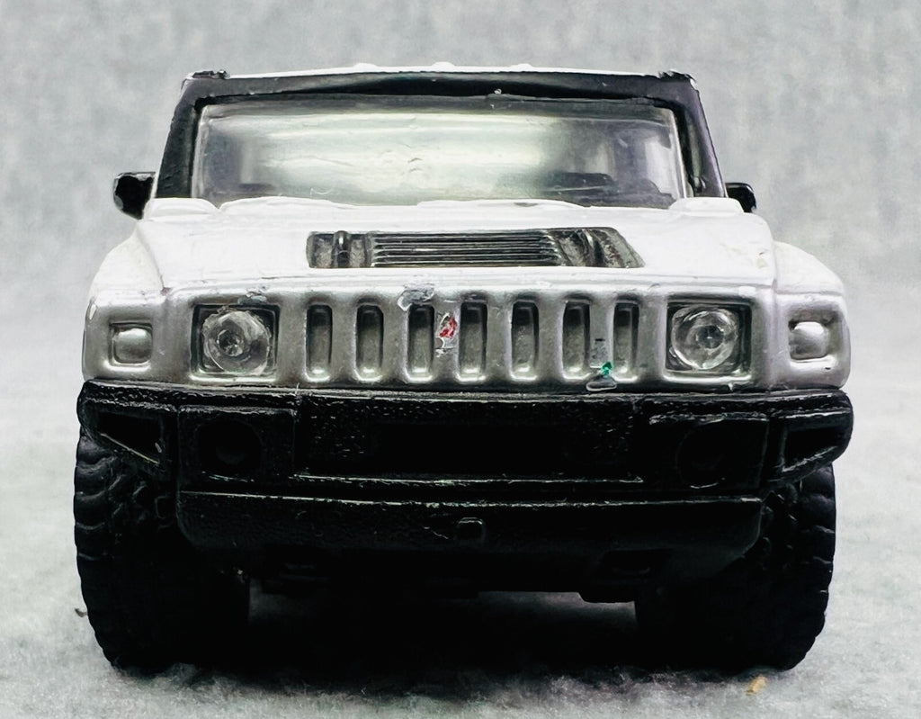 🇺🇸🇺🇸🇺🇸Hummer H2 SUV Maisto Diecast 1:46 Scale White Diecast🇺🇸🇺🇸🇺🇸