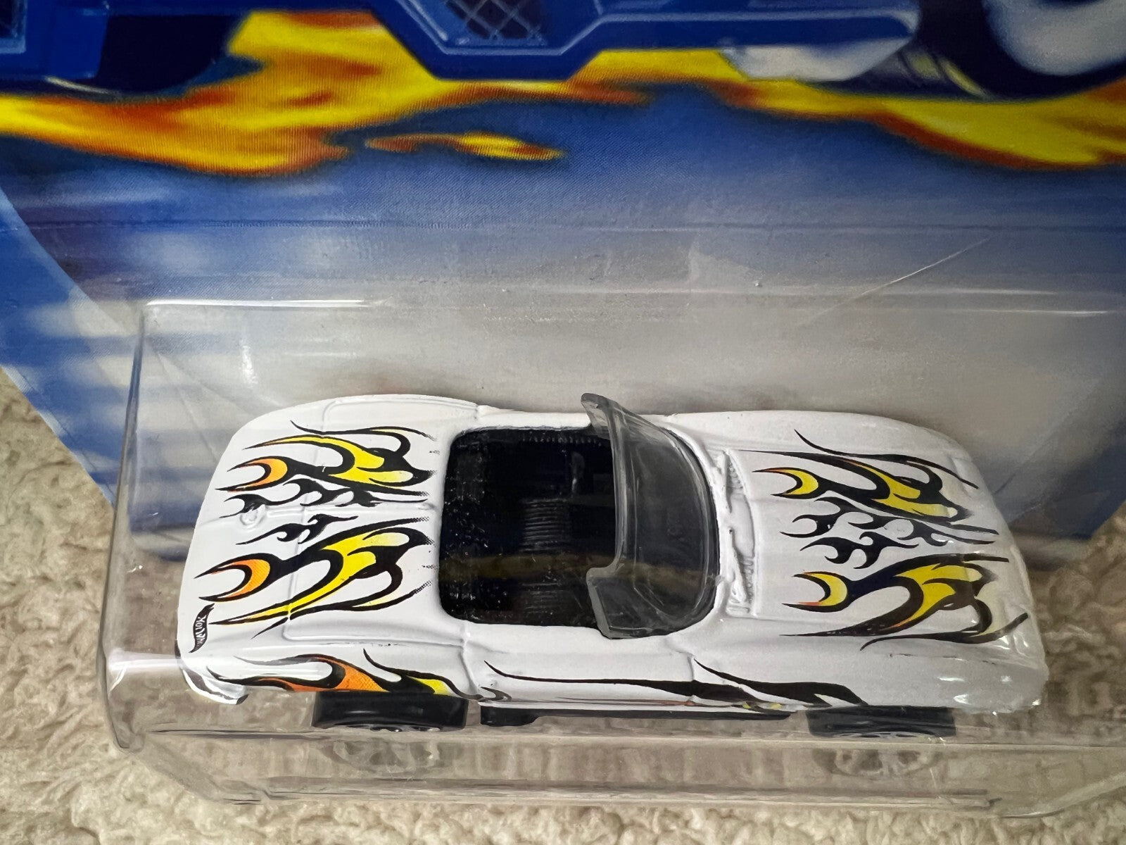 🔥🔥🔥🔥🔥🔥🔥Hotwheels 1965 Corvette White Chevy Chevrolet HW18🔥🔥🔥🔥🔥🔥🔥🔥