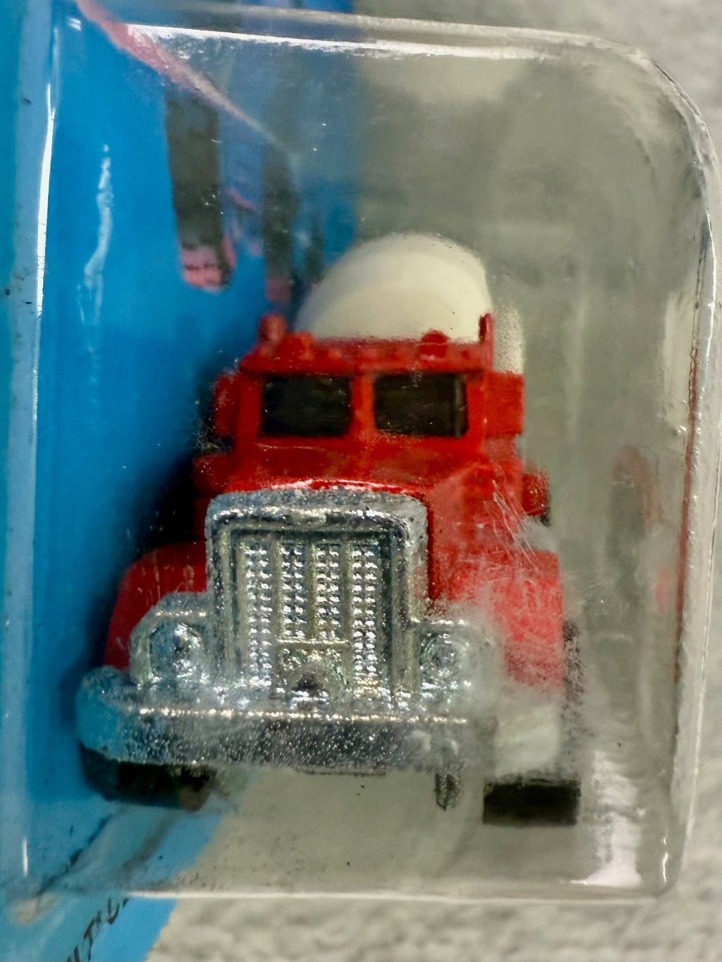 🇺🇸🇺🇸Hot Wheels Blackwall's Workhorses Peterbilt Cement Truck H22🇺🇸🇺🇸