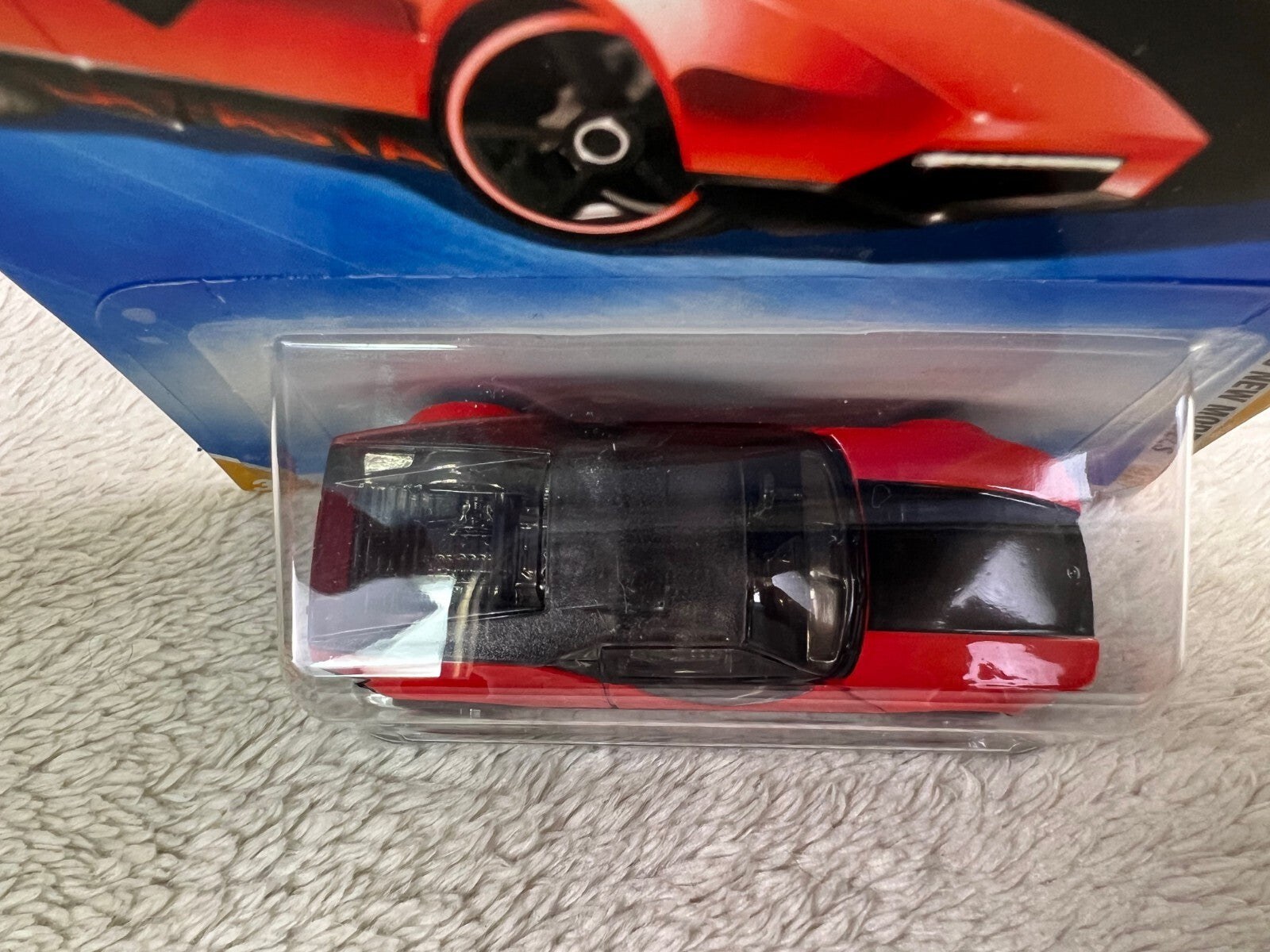 Hot Wheels #24 New Models 24/42 LA FASTA Red HW12