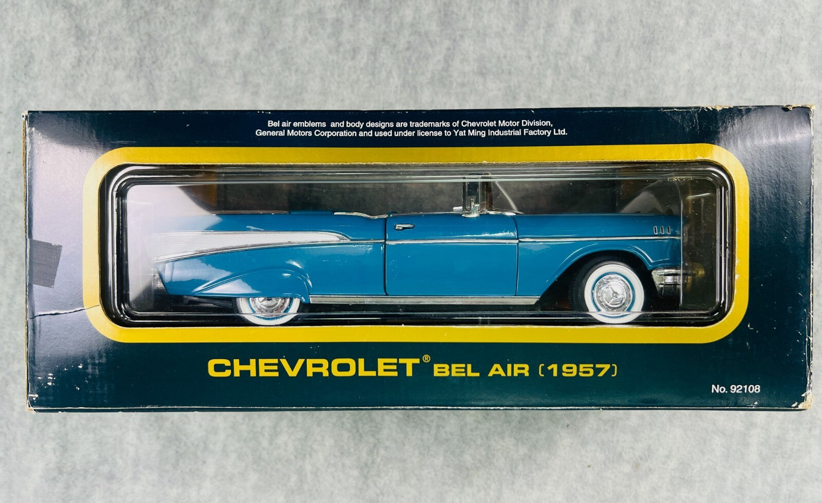 🇺🇸🇺🇸Road Tough 1 1957 Chevrolet BEL AIR Convertible Diecast Blue 1/18🇺🇸🇺