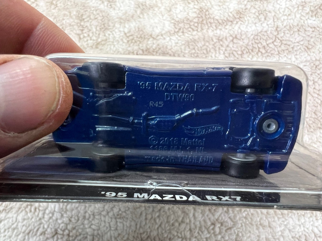 Hot Wheels Car Culture Ronin Run 1995 Mazda RX7 1:64 Model Car - Blue (HCK13)