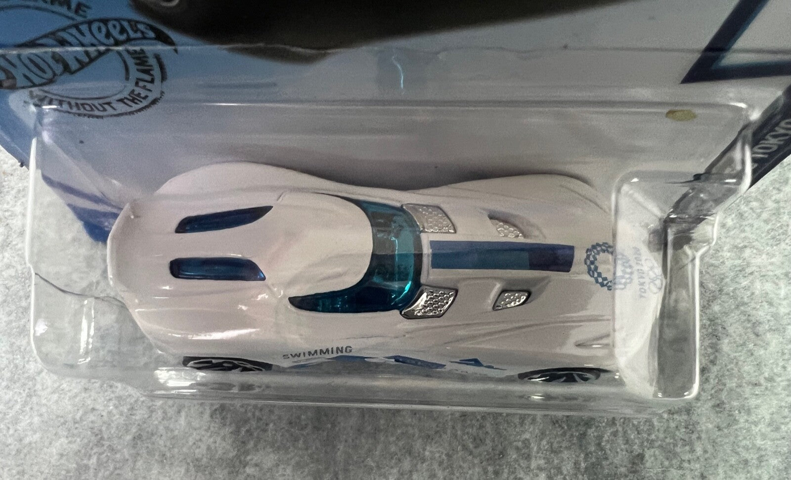 Hot Wheels #167 Olympic Games Tokyo 2020 Velocita White H24