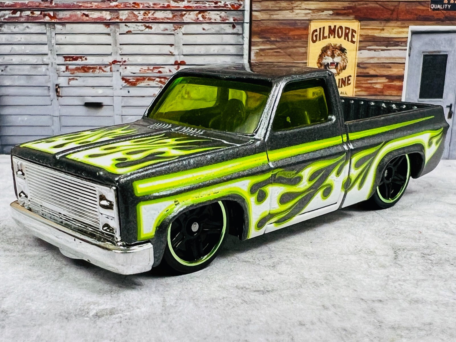 🔥🔥🔥Hot Wheels '83 Chevy Silverado Green New from 2024 HW Flames C5🔥🔥🔥
