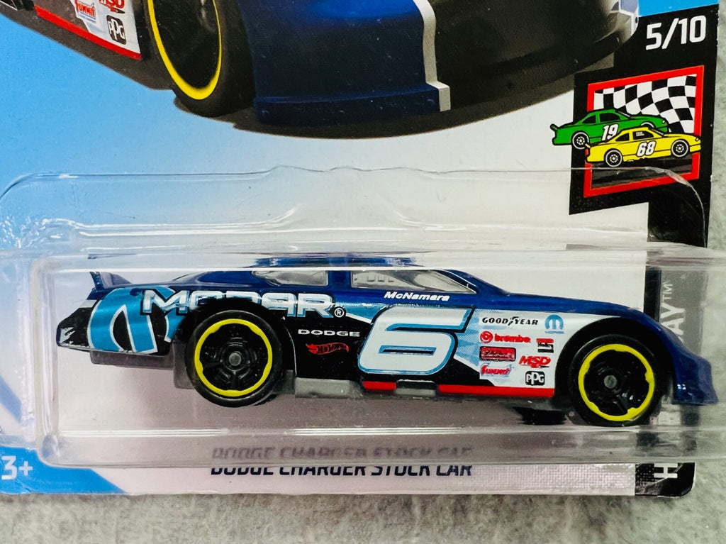 🏁🏁🏁Hot Wheels Dodge Charger Stock Car HW Race Day H27🏁🏁🏁
