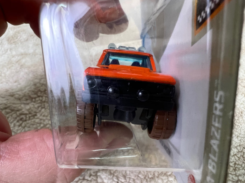 🇺🇸🇺🇸Hot Wheels '70 Dodge Power Wagon Orange Baja Blazers HW18🇺🇸🇺🇸