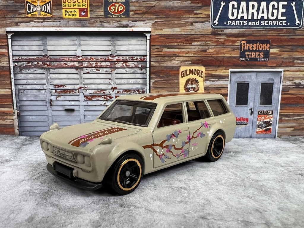 🔥🔥🔥🔥Hot Wheels Tan '71 Datsun 510 Wagon Nightburnerz🔥🔥🔥🔥