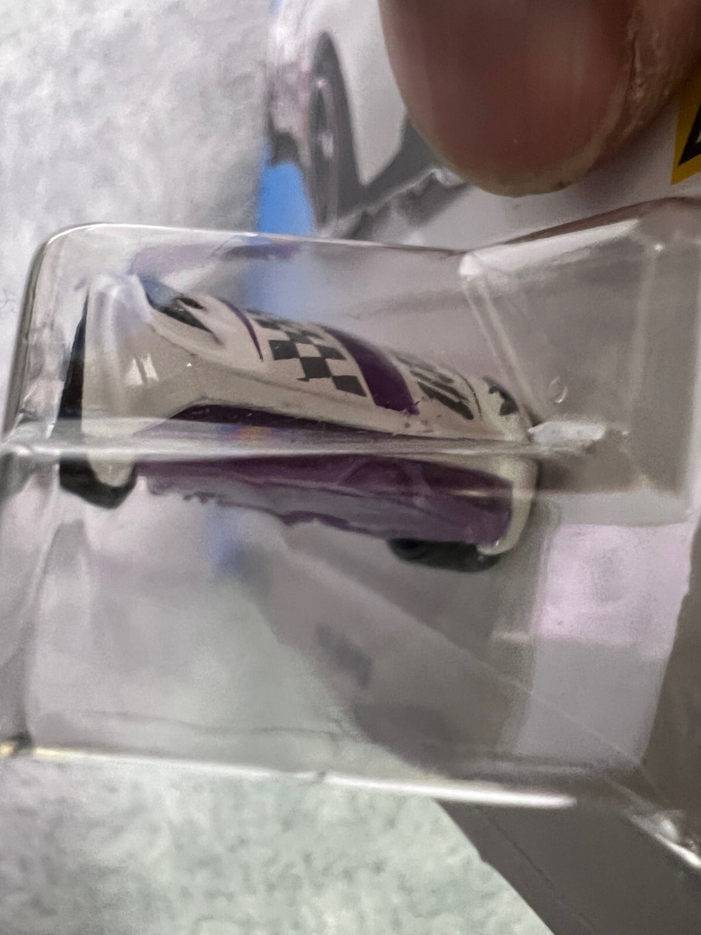 🔥🔥🔥Hot Wheels VELOCITA White Queen  HW Checkmate H27🔥🔥🔥