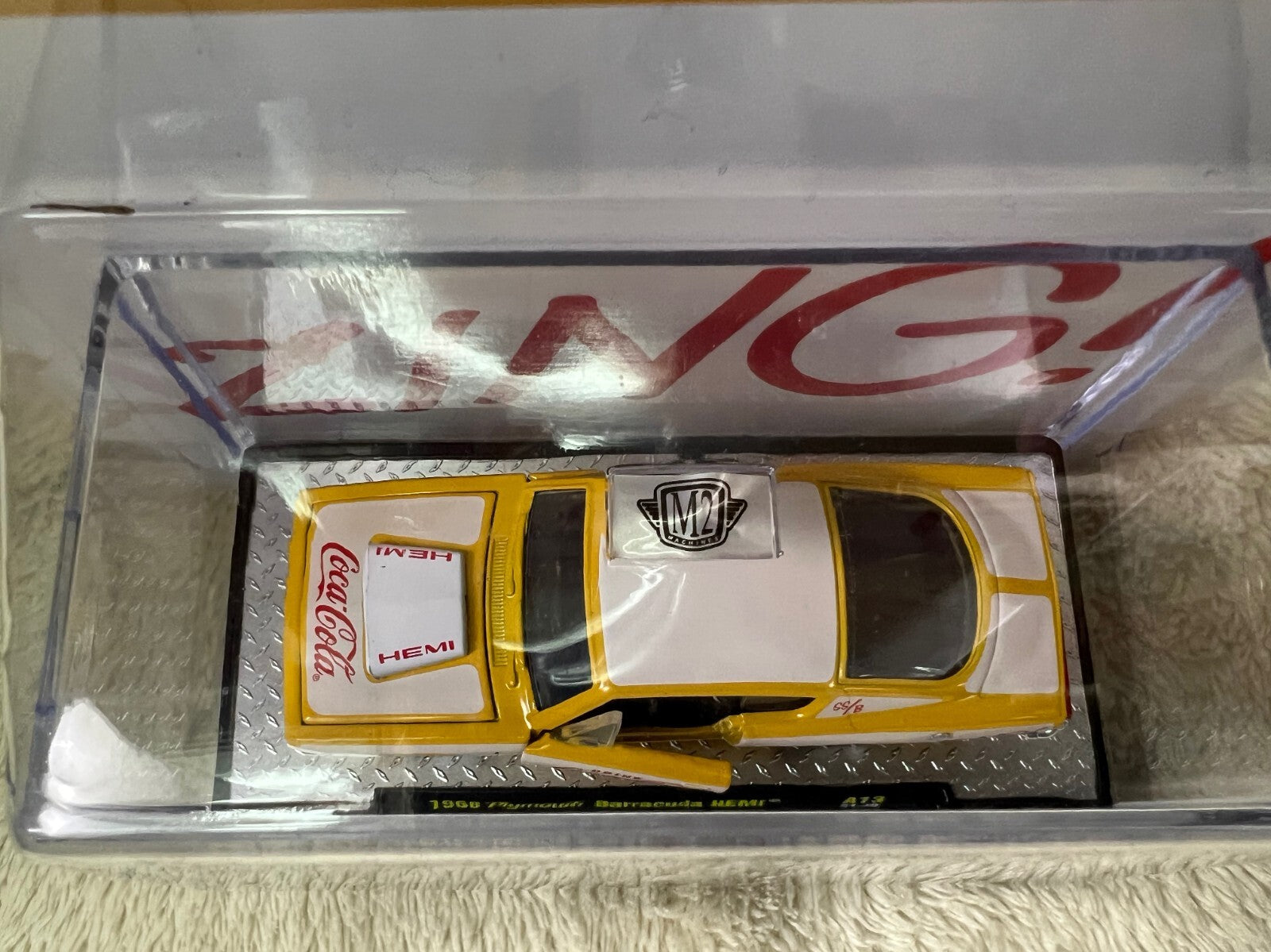 🔥🔥🔥M2 Machines Coca-Cola 1968 Plymouth Barracuda HEMI A13 21-49 HW15🔥🔥🔥