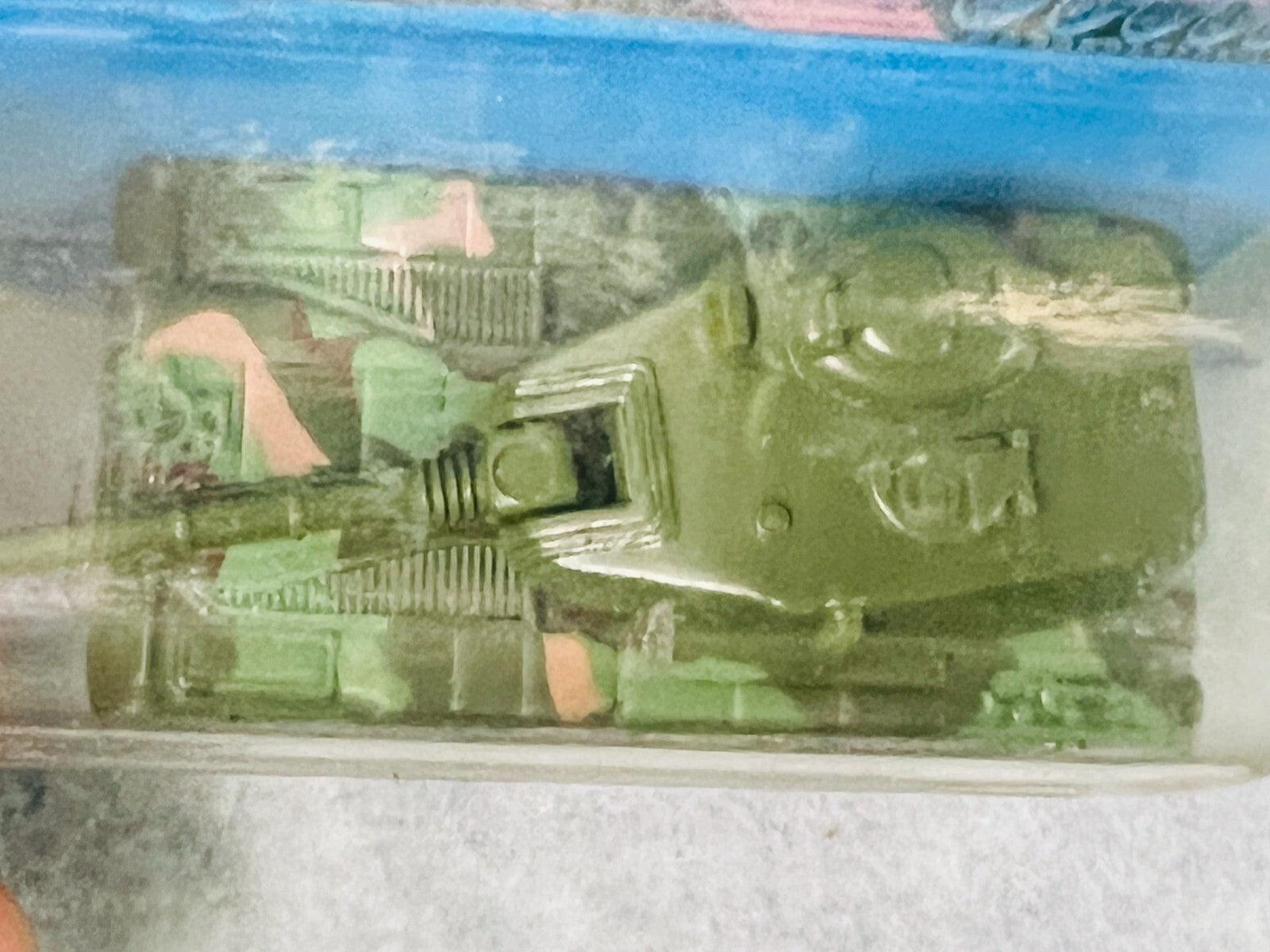 🔥🔥🔥🔥Hot Wheels rBig Bertha #9372 Tank Action Command H11🔥🔥🔥🔥