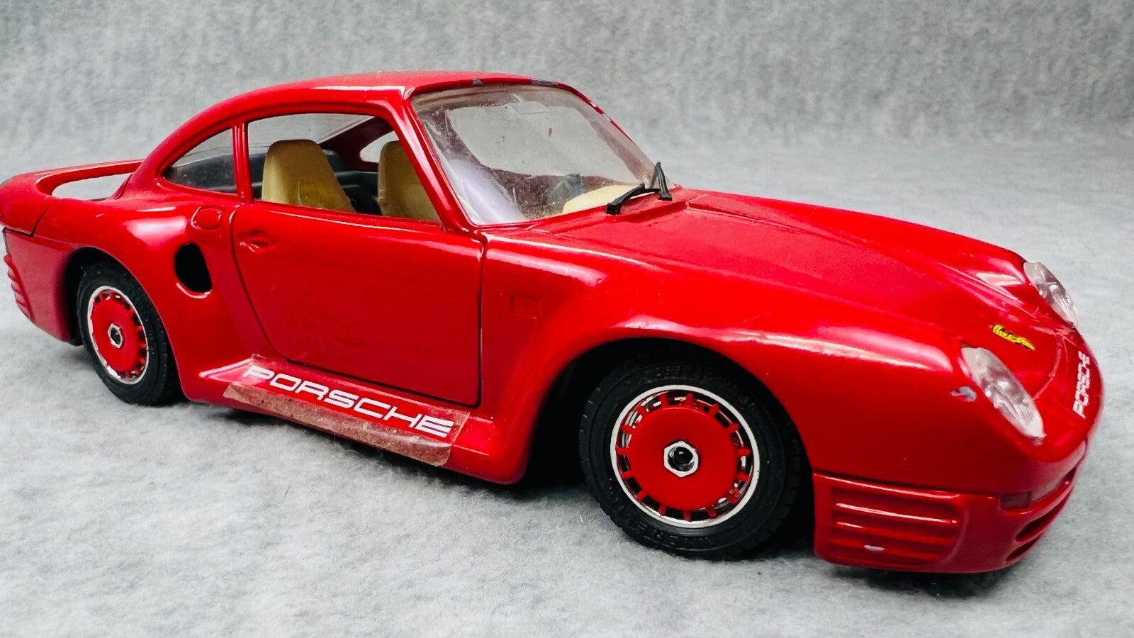 🇩🇪🇩🇪🇩🇪Bburago Porsche 959 Red 1:24 Scale Die Cast No Box🇩🇪🇩🇪🇩🇪