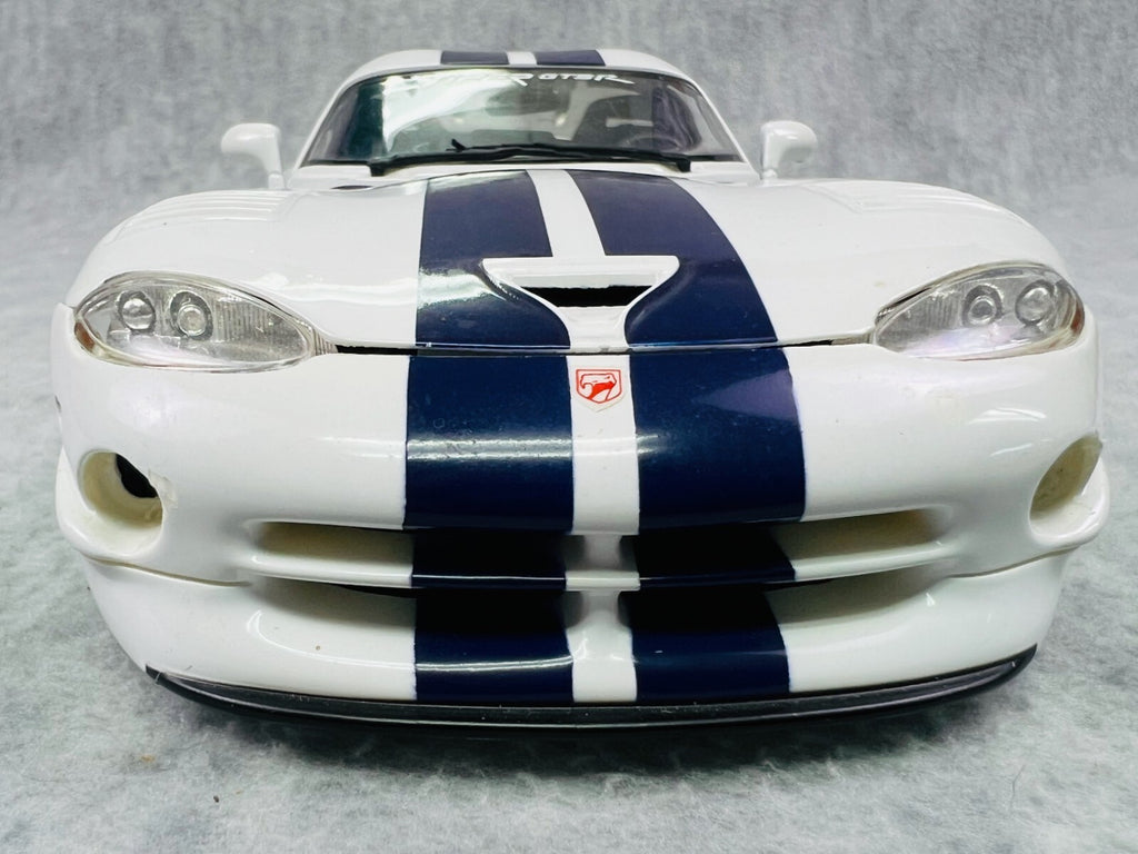 🏁🏁Maisto Dodge Viper GTS-R Special Edition White 1:18🏁🏁