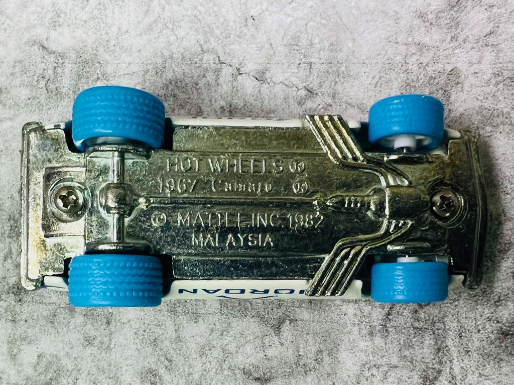 🔥🔥🔥Hotwheels Custom 1967 Chevy CAMARO AIR JORDAN  C21 🔥🔥🔥
