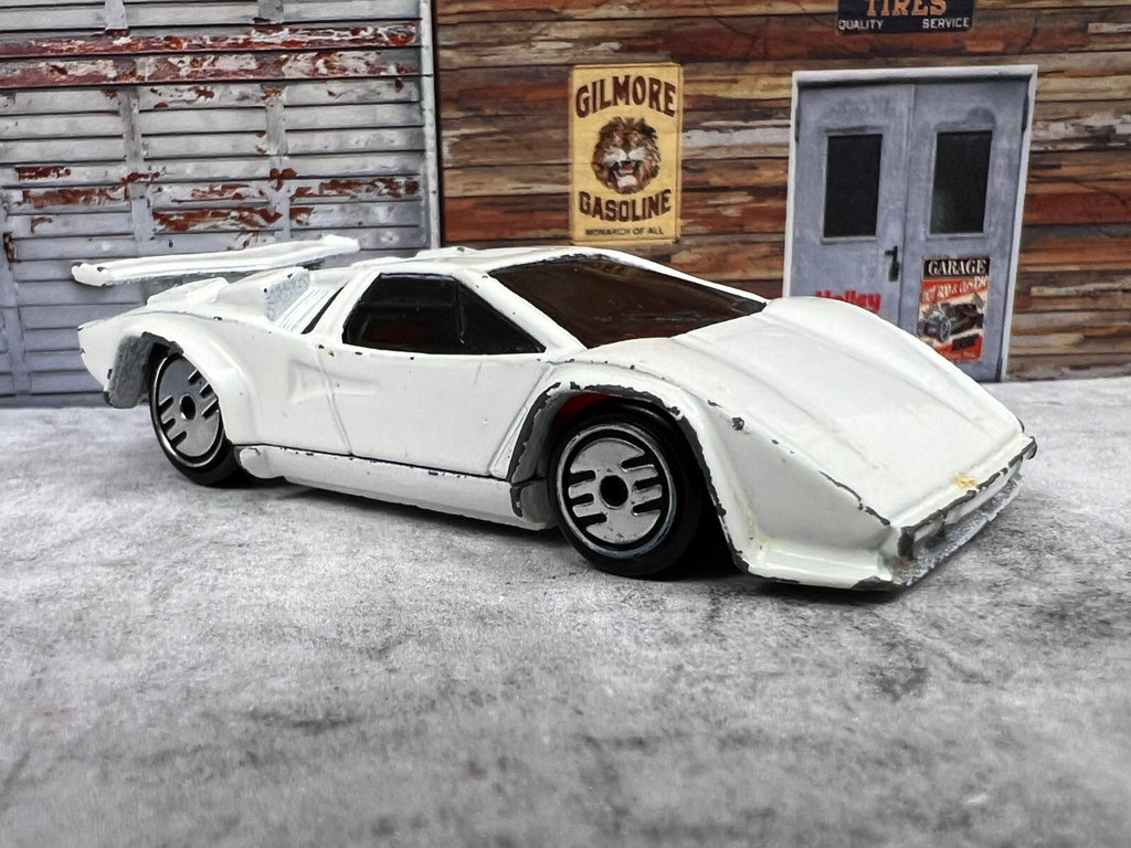🇮🇹🇮🇹🇮🇹1987 Hot Wheels Lamborghini Countach LP500S White C12🇮🇹🇮🇹🇮🇹