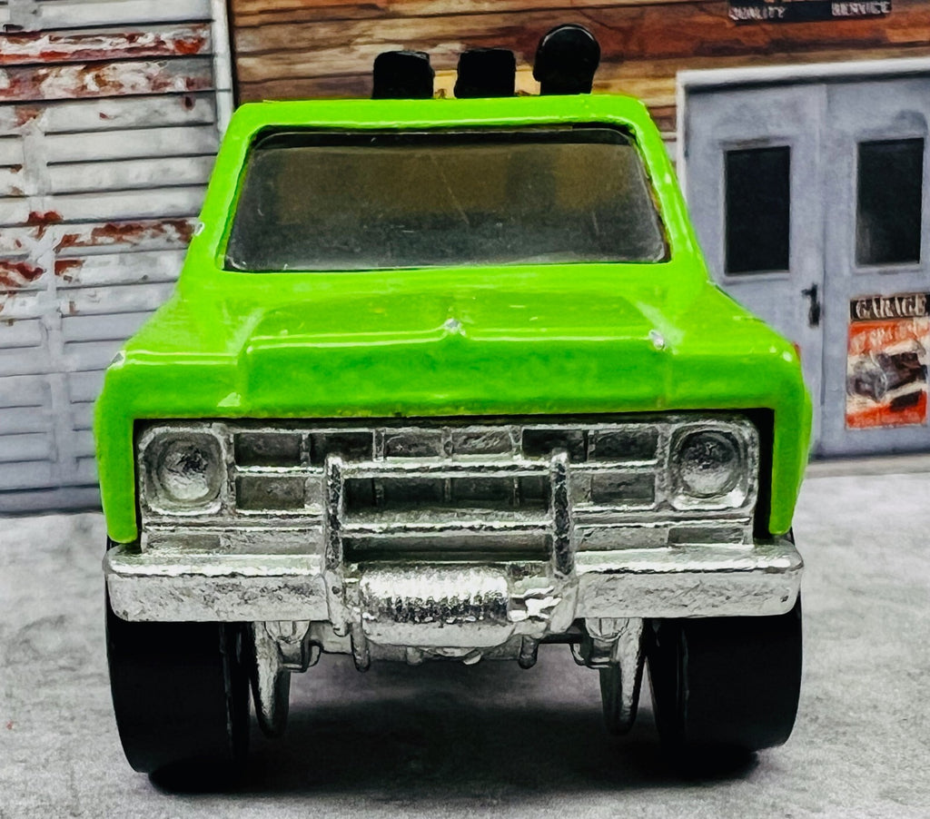 🇺🇸 Hot Wheels Bywayman Eagle Chevy Pick Up Truck Neon Green Hong Kong C7🇺🇸
