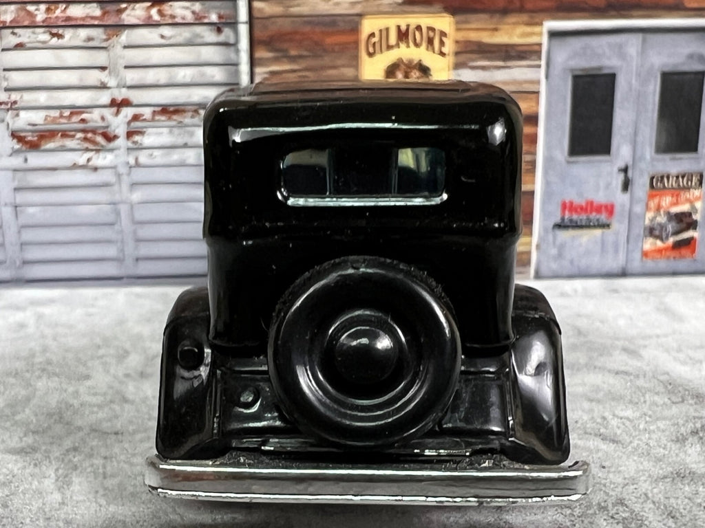 🔥MATCHBOX  1933 PLYMOUTH SEDAN Metro City Police Car Custom Real Riders C13🔥