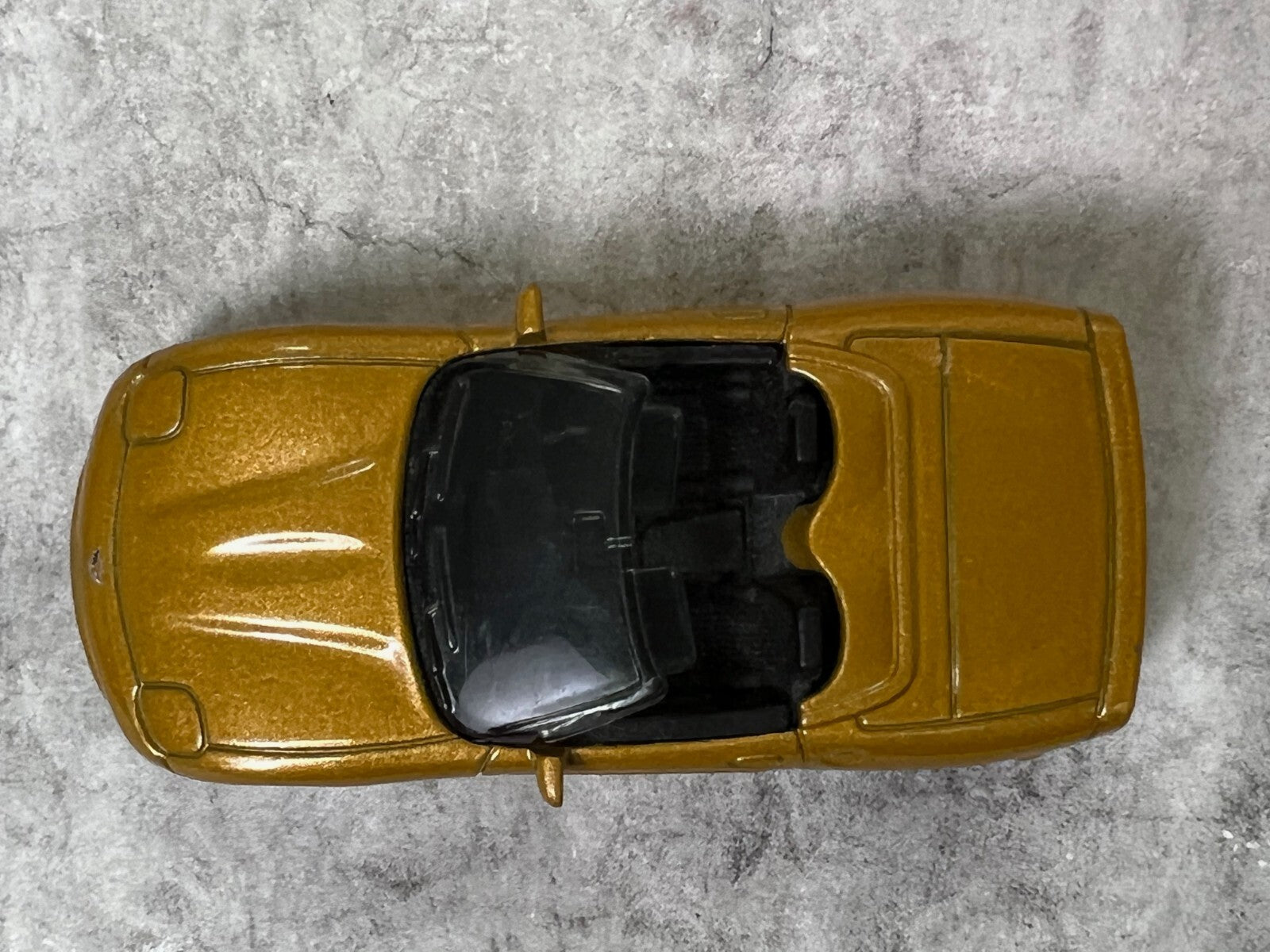 🔥🔥🔥Matchbox 2000 Chevy Corvette TM GM 1:60 Scale Diecast Gold C15🔥🔥🔥
