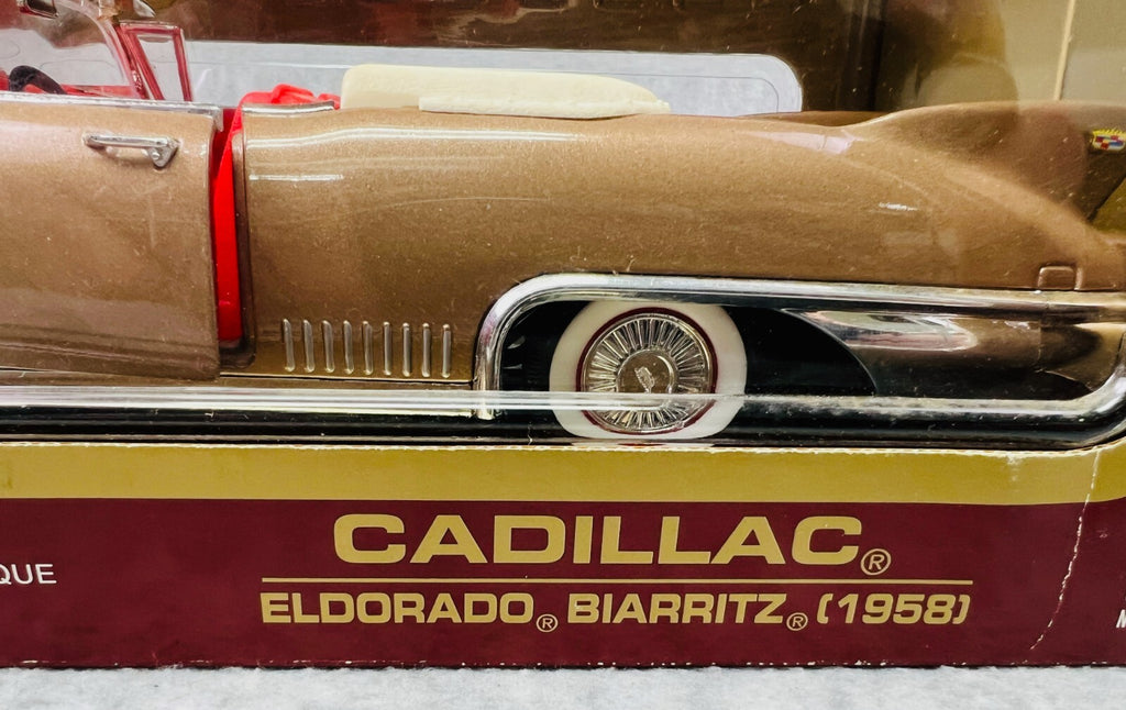 🇺🇸🇺🇸Road Legends Cadillac 1958 Eldorado Biarritz 1:18 Scale Die Cast🇺🇸🇺🇸