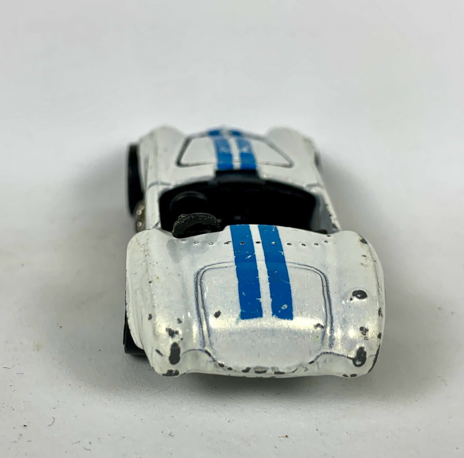 🔥🔥🔥🔥Hot Wheels 1982 White Blue Stripes Shelby COBRA LOOSE Diecast 🔥🔥🔥🔥