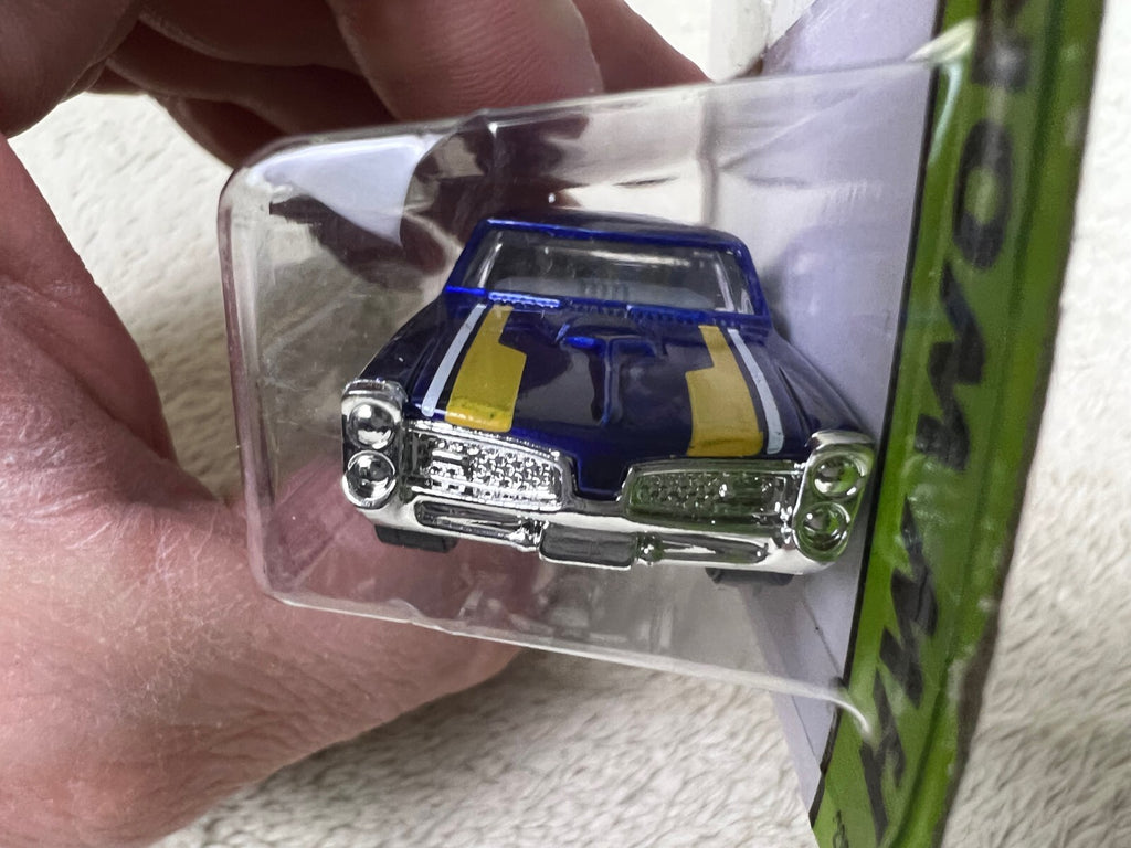 🔥🔥🔥🔥Hot Wheels 67 Pontiac GTO PURPLE Muscle Mainia HW12🔥🔥🔥🔥