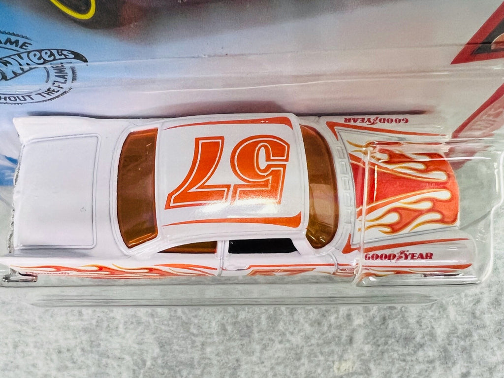 🔥🔥🔥Hot Wheels HW Flames 2 '57 PLYMOUTH FURY H24🔥🔥🔥