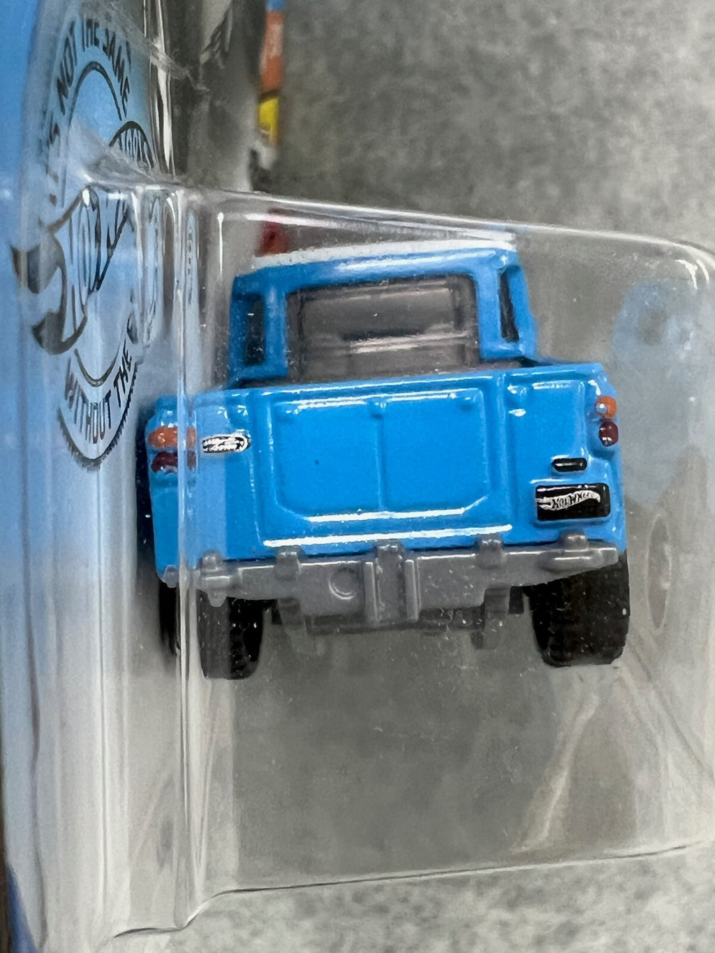 🔥🔥🔥Hot Wheels Hot Trucks Blue Land Rover Series III Pickup Truck H24🔥🔥🔥