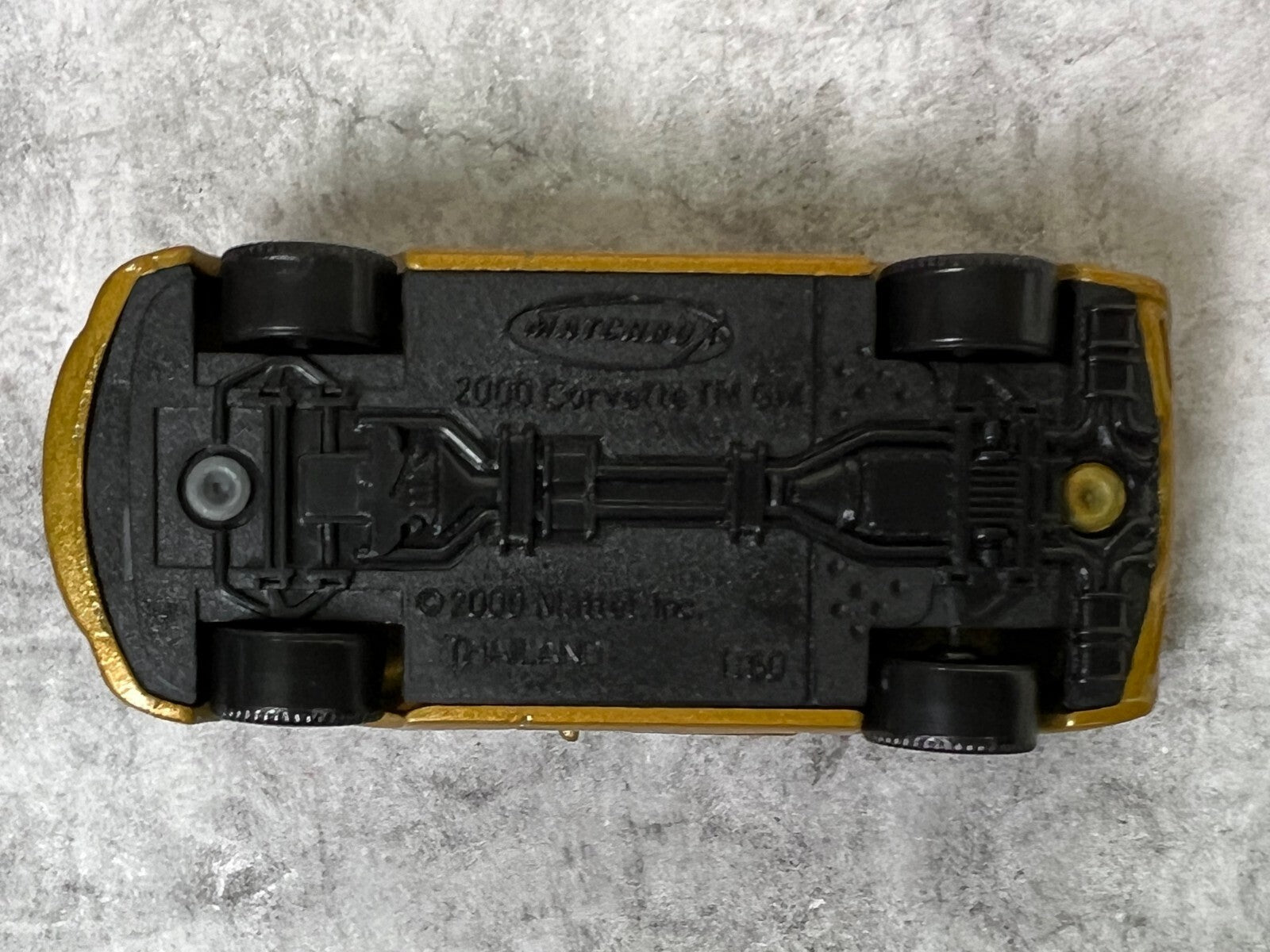 🔥🔥🔥Matchbox 2000 Chevy Corvette TM GM 1:60 Scale Diecast Gold C15🔥🔥🔥