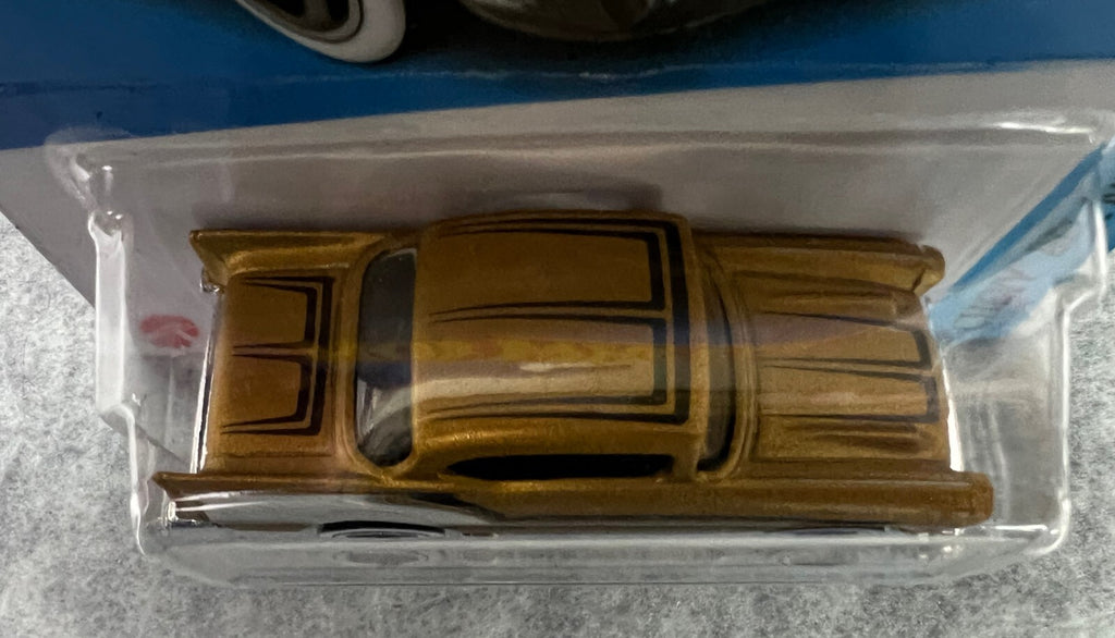 🔥🔥🔥Hot Wheels '57 Chevy 2021 Chevy Bel Air Series Gold H24🔥🔥🔥