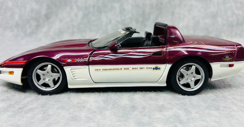 🏁🏁MAISTO Corvette Convertible 1995 Indianapolis 500 Official Pace Car 1:18🏁🏁