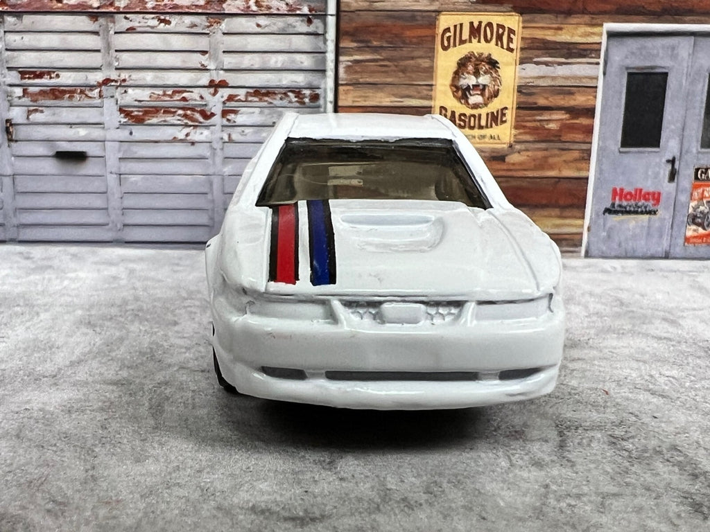 🐎🐎🐎Hotwheels 99 FORD MUSTANG GT Red White & Blue C15🐎🐎🐎