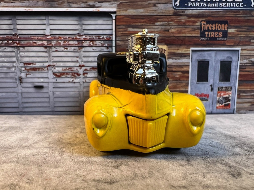 🇺🇸Hot Wheels 1/64 DieCast  1941 Ford Pickup  Car Flying 41 Yellow Black C4🇺🇸
