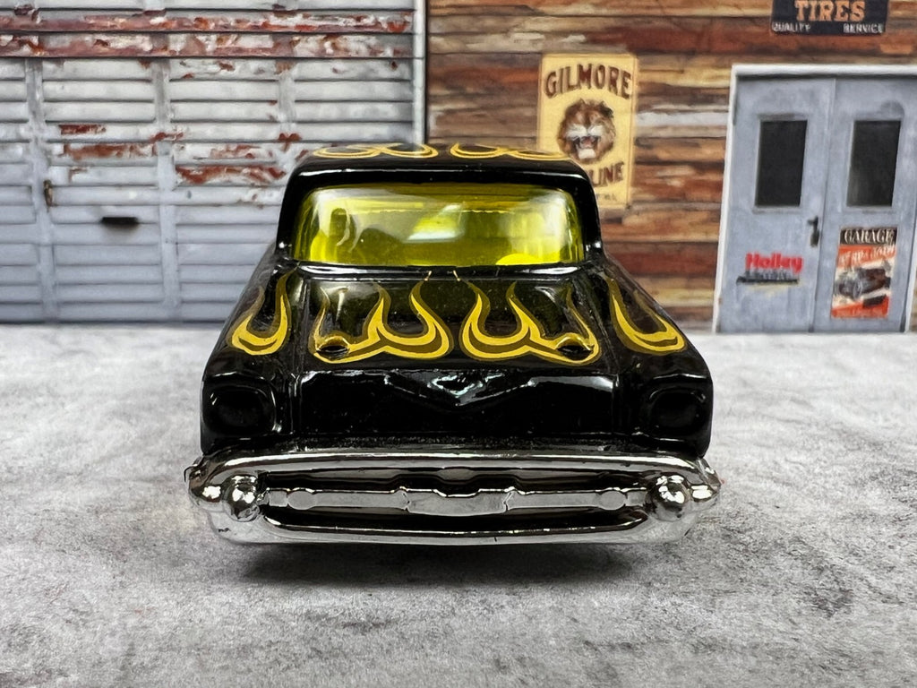 🔥🔥🔥Hot Wheels 57 Chevy Bel Air Black Yellow/Brown Flames  C17🔥🔥🔥