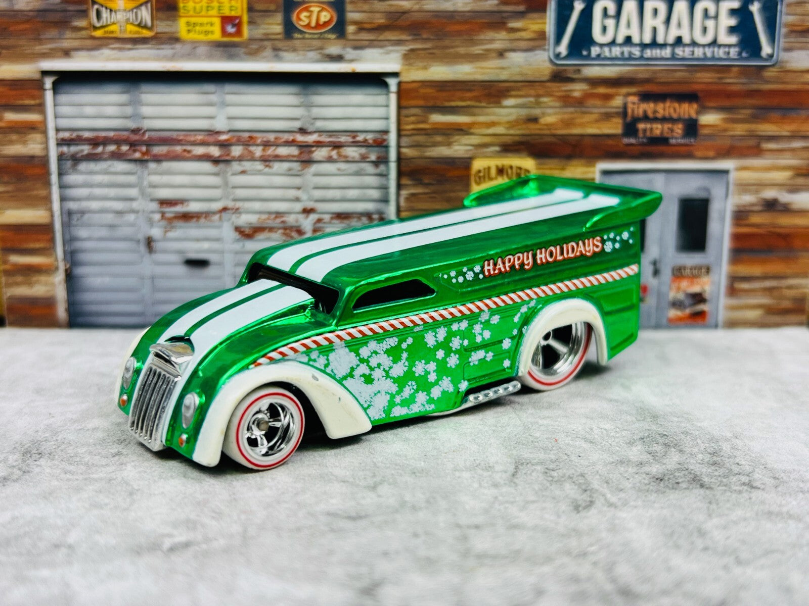 🎄🎄🎄Hot wheels 2013 Holiday Car Club Exclusive Drag Dairy Green C13🎄🎄🎄