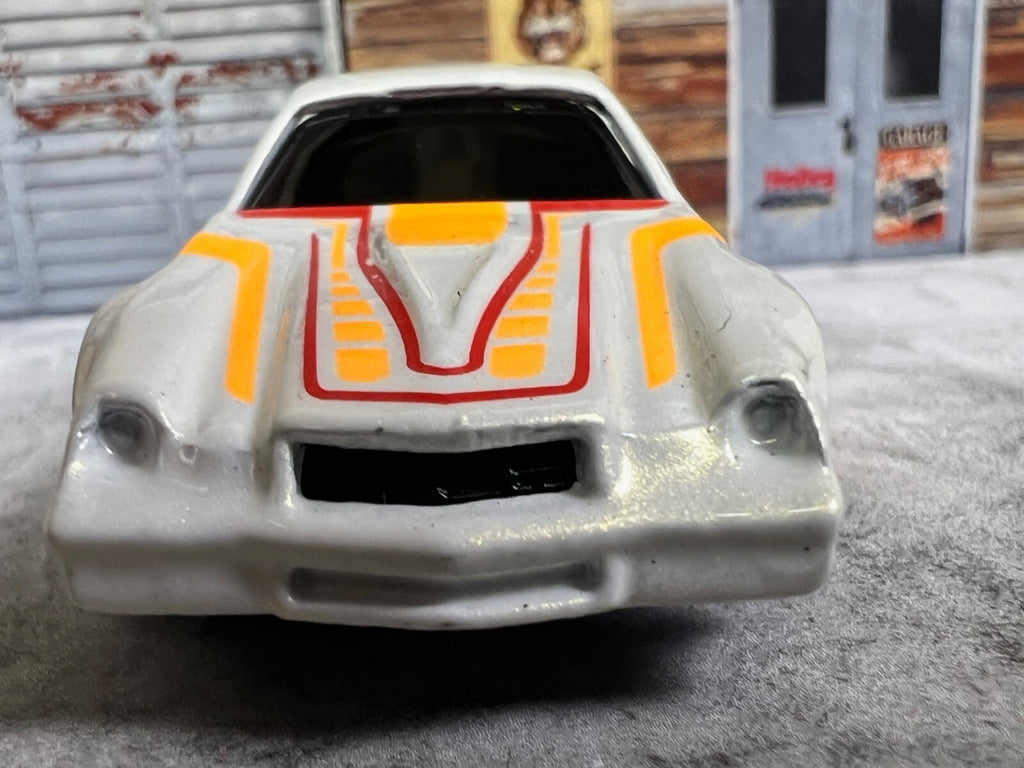 🔥🔥🔥Hot Wheels The Hot Ones '78 Camaro Z28 White Chase🔥🔥🔥