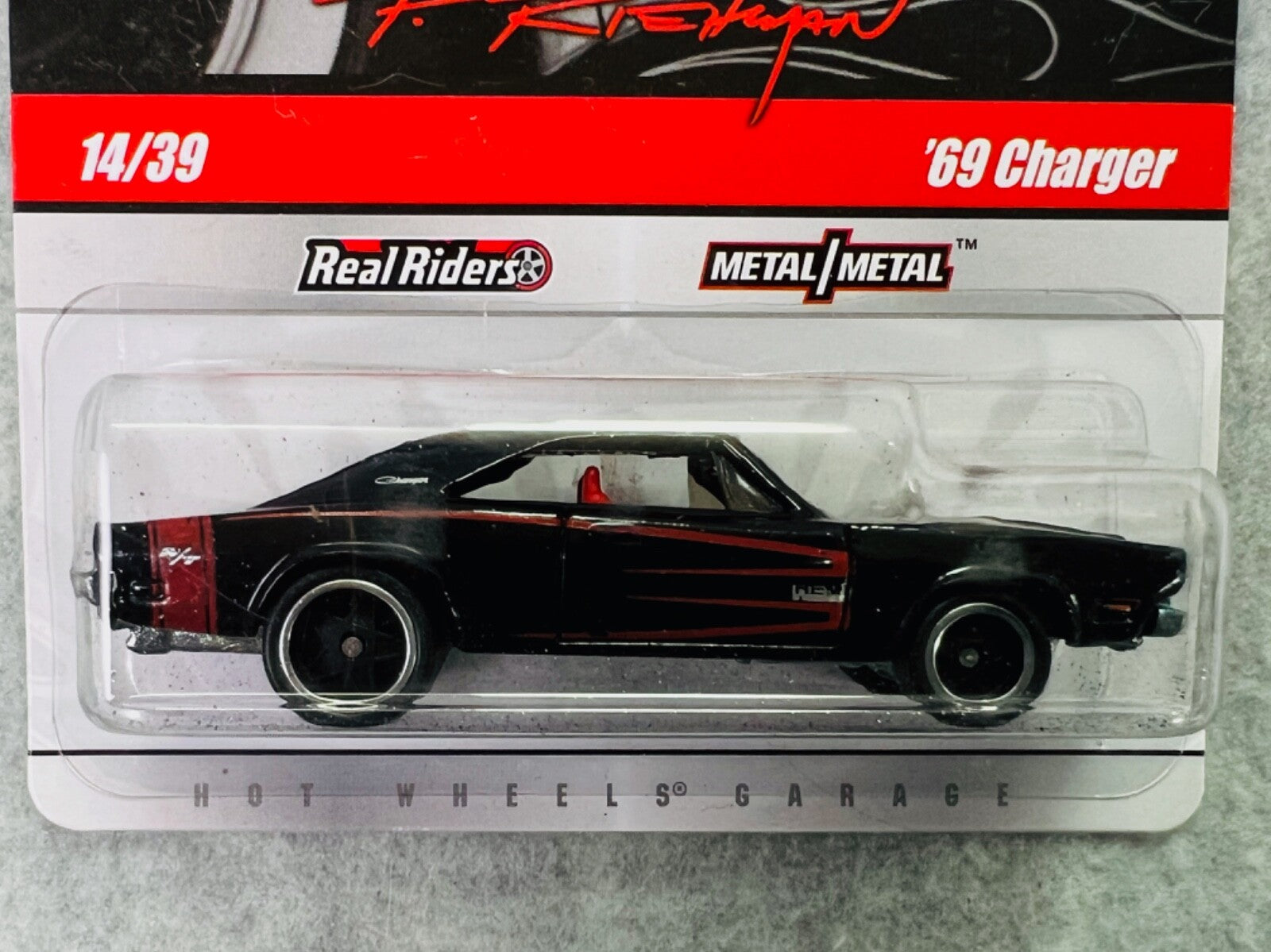 🔥🔥Hot Wheels Phil's Garage 14/39 '69 CHARGER Black w/Real Riders Black H27🔥🔥