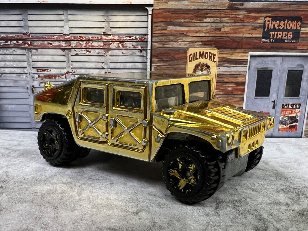 🇺🇸🇺🇸🇺🇸🇺🇸Hot Wheels AM General Corp Gold Hummer C14🇺🇸🇺🇸🇺🇸🇺🇸