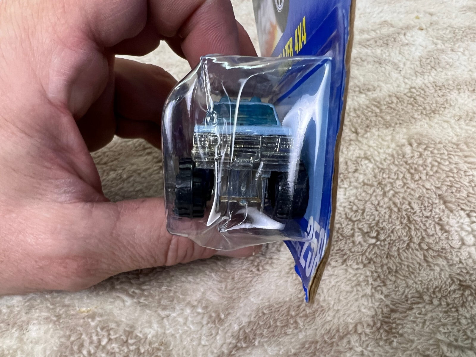 🔥🔥🔥🔥1995 Hot Wheels Blue Card Main Line Blazer 4X4 HW05🔥🔥🔥🔥