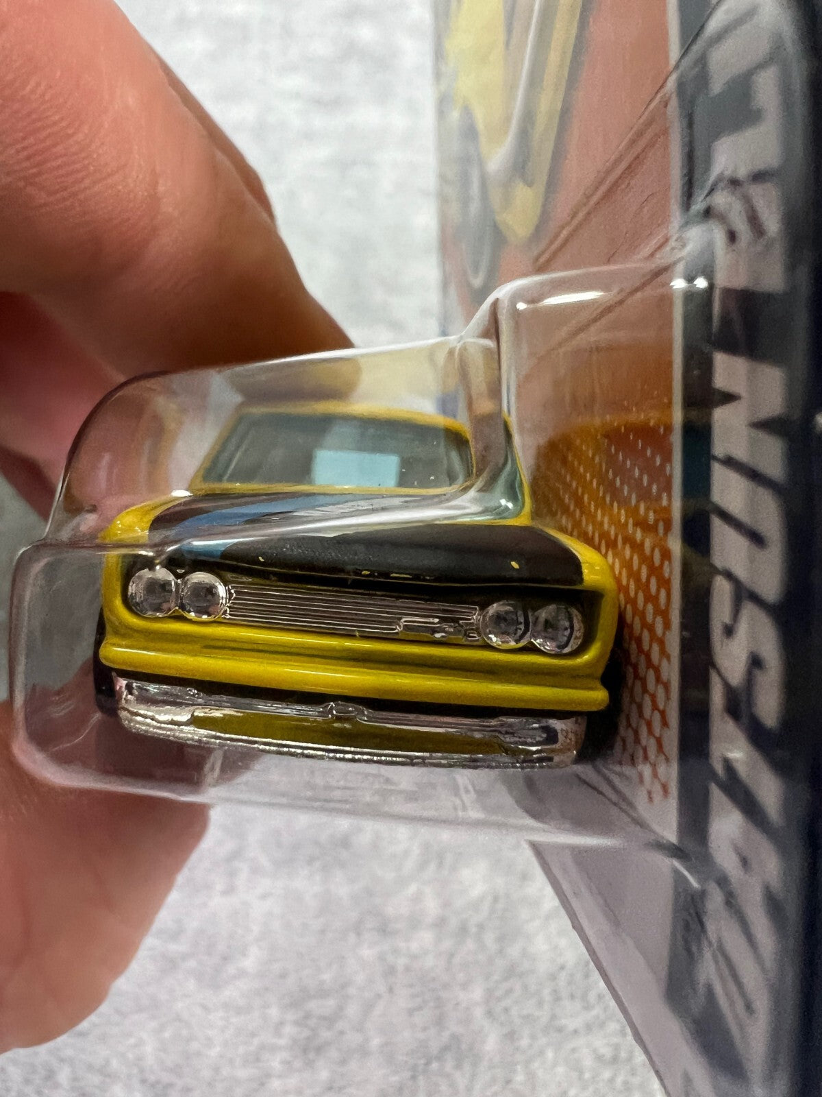 🎌🎌🎌Hot Wheels Nightburnerz Datsun Bluebird 510 YELLOW HW21🎌🎌🎌