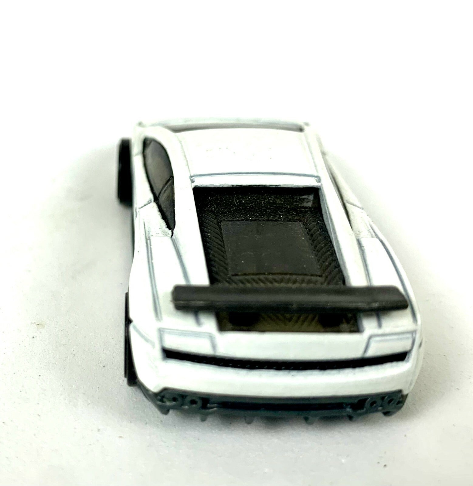 Hot Wheels 2011 HW Premiere Lamborghini Gallardo LP 570-4 Superleggera in White