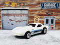 🇺🇸🇺🇸🇺🇸Hot Wheels 1975 White Corvette 2012 C18🇺🇸🇺🇸🇺🇸