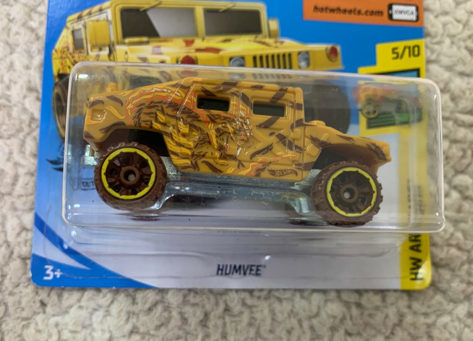 ******Hot Wheels Humvee HW Art Cars Series 5/10 SHORT CARD 1/64 Scale  HW06*****
